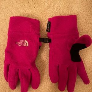 North face young adult winter gloves